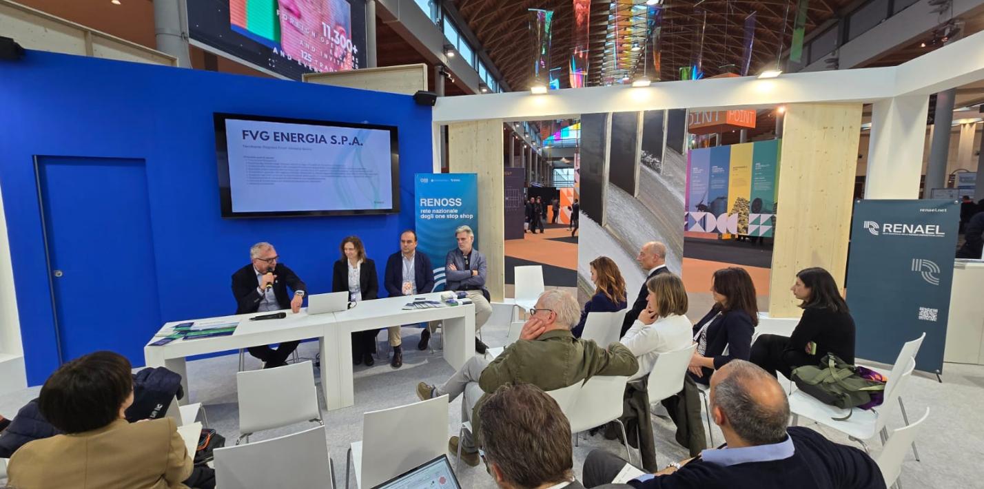 Rimini tavolo da lontano 2