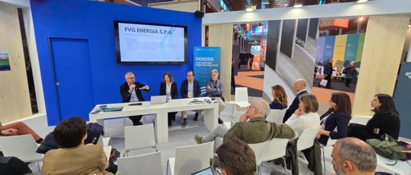 Rimini tavolo da lontano