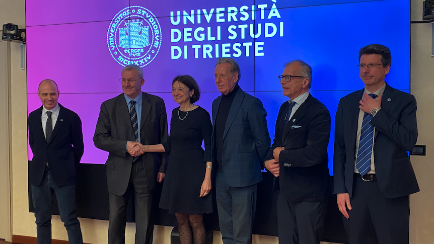 Da sx Alessandro Massi Pavan, il presidente Franco Baritussio, la rettrice Donata Vianelli, l'assessore Fabio Scoccimarro, il dg Piero Mauro Zanin ed Erik Vesselli
